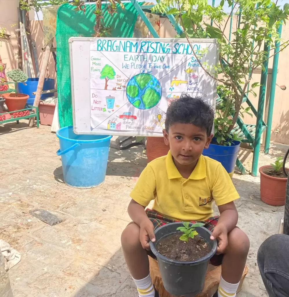 earth day activity celebrated at bragnam pre school zirakpur punjab 10